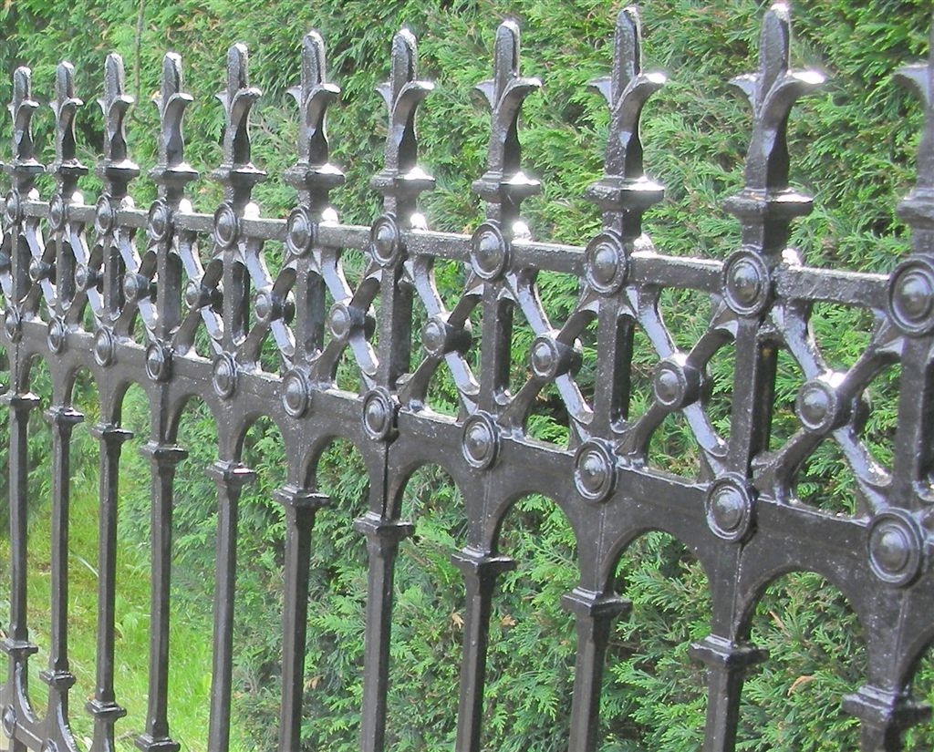 Stewart Cast Iron Fencing - Limited Stock on Full Height Railing and